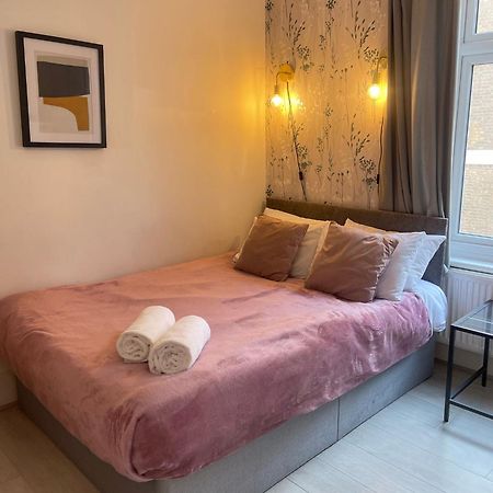 Lovely 2 Bed Flat 2 Floor Miles London Eksteriør bilde